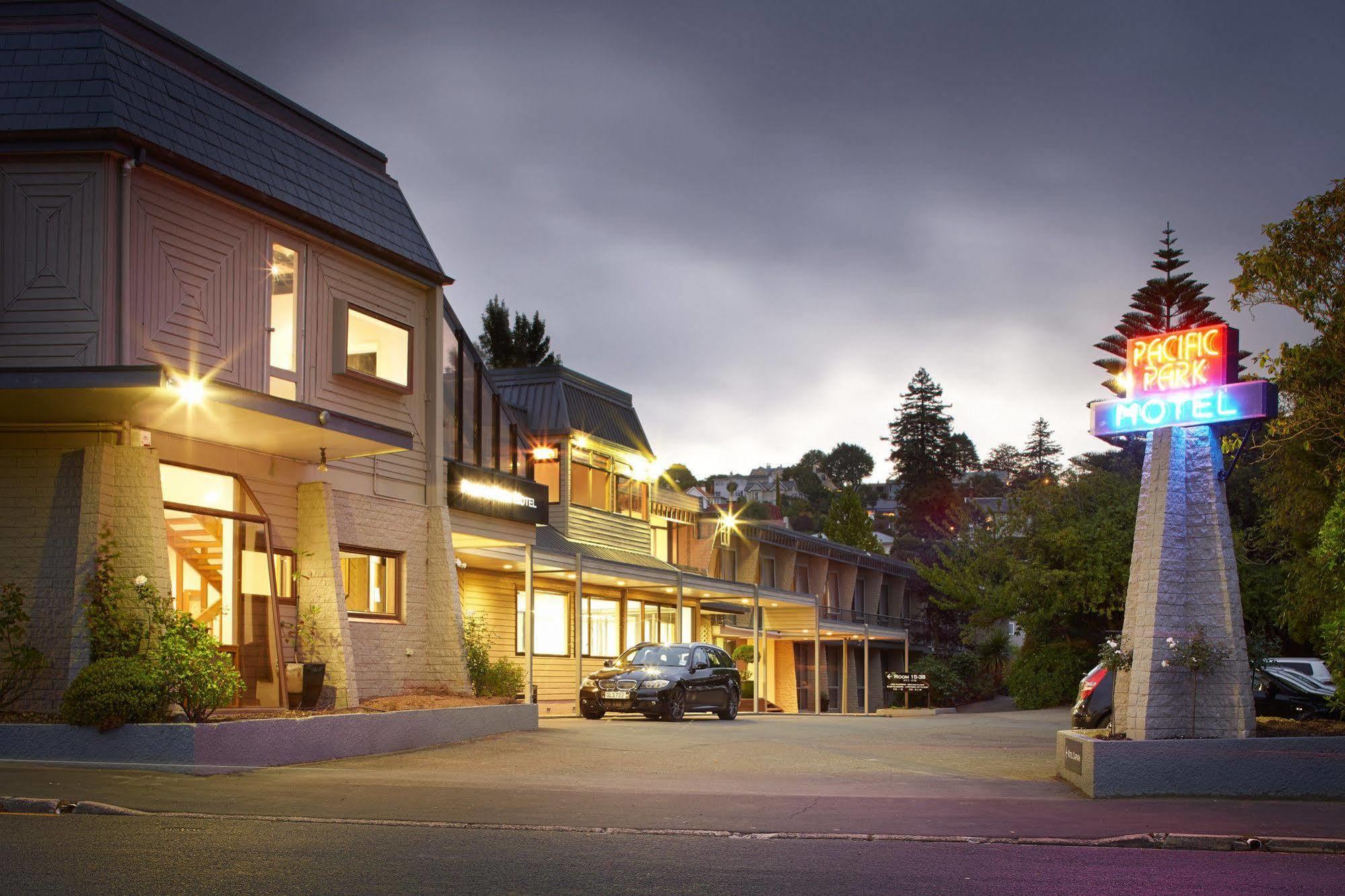 Pacific Park Motel And Conference Centre Дьюндин Экстерьер фото
